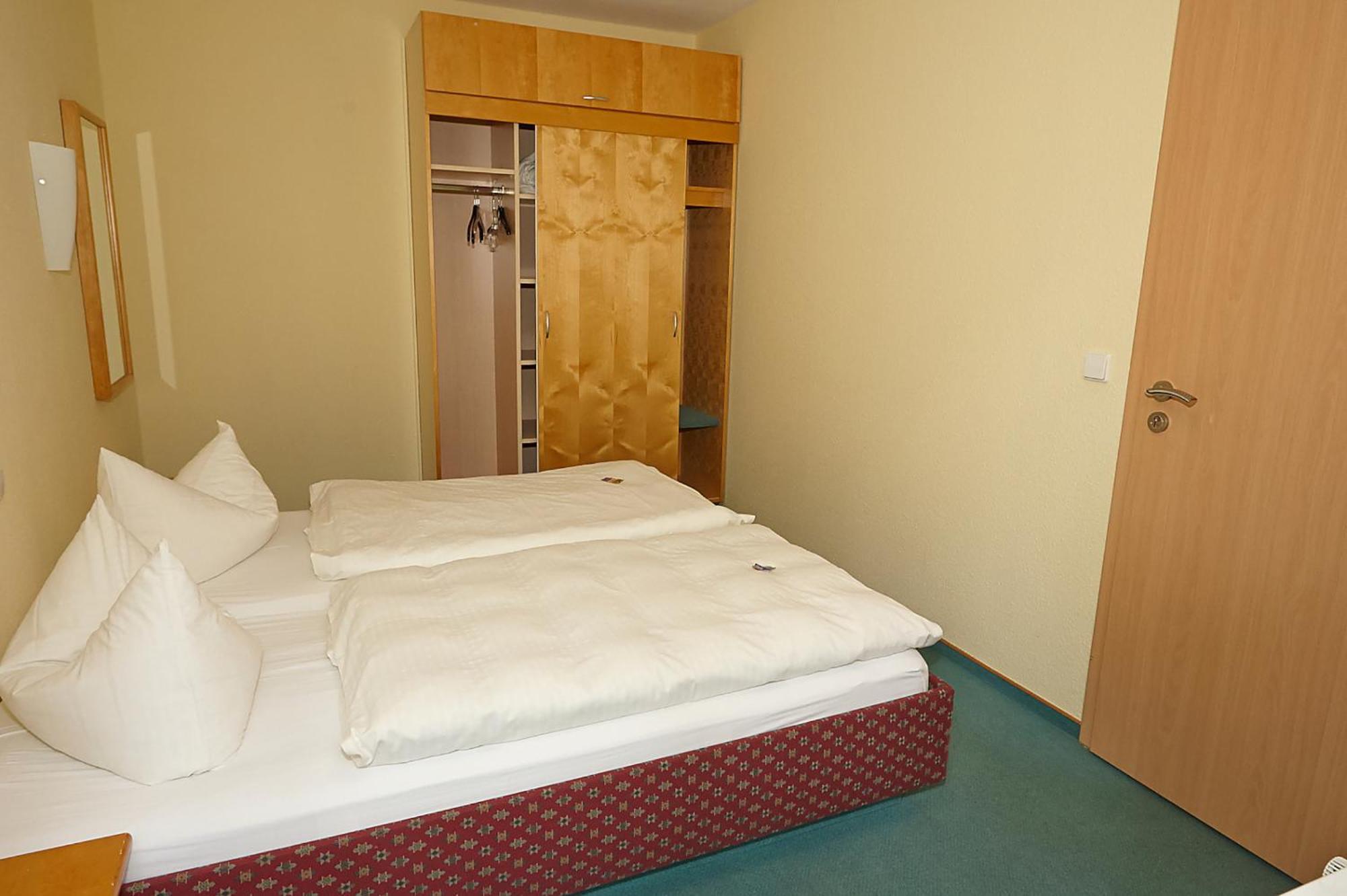 La Porte Hotel und Restaurant Bertingen Habitación foto