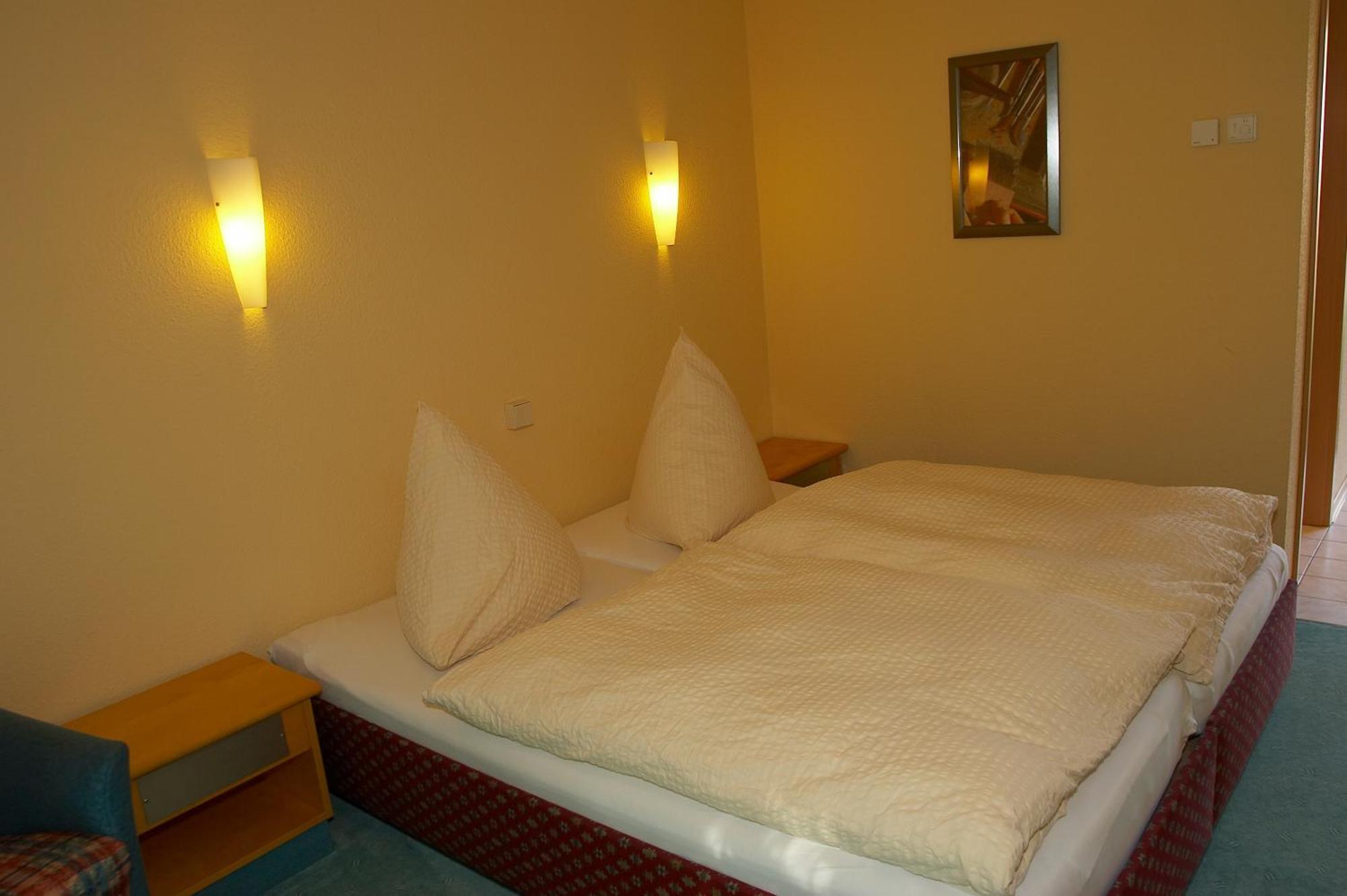 La Porte Hotel und Restaurant Bertingen Habitación foto